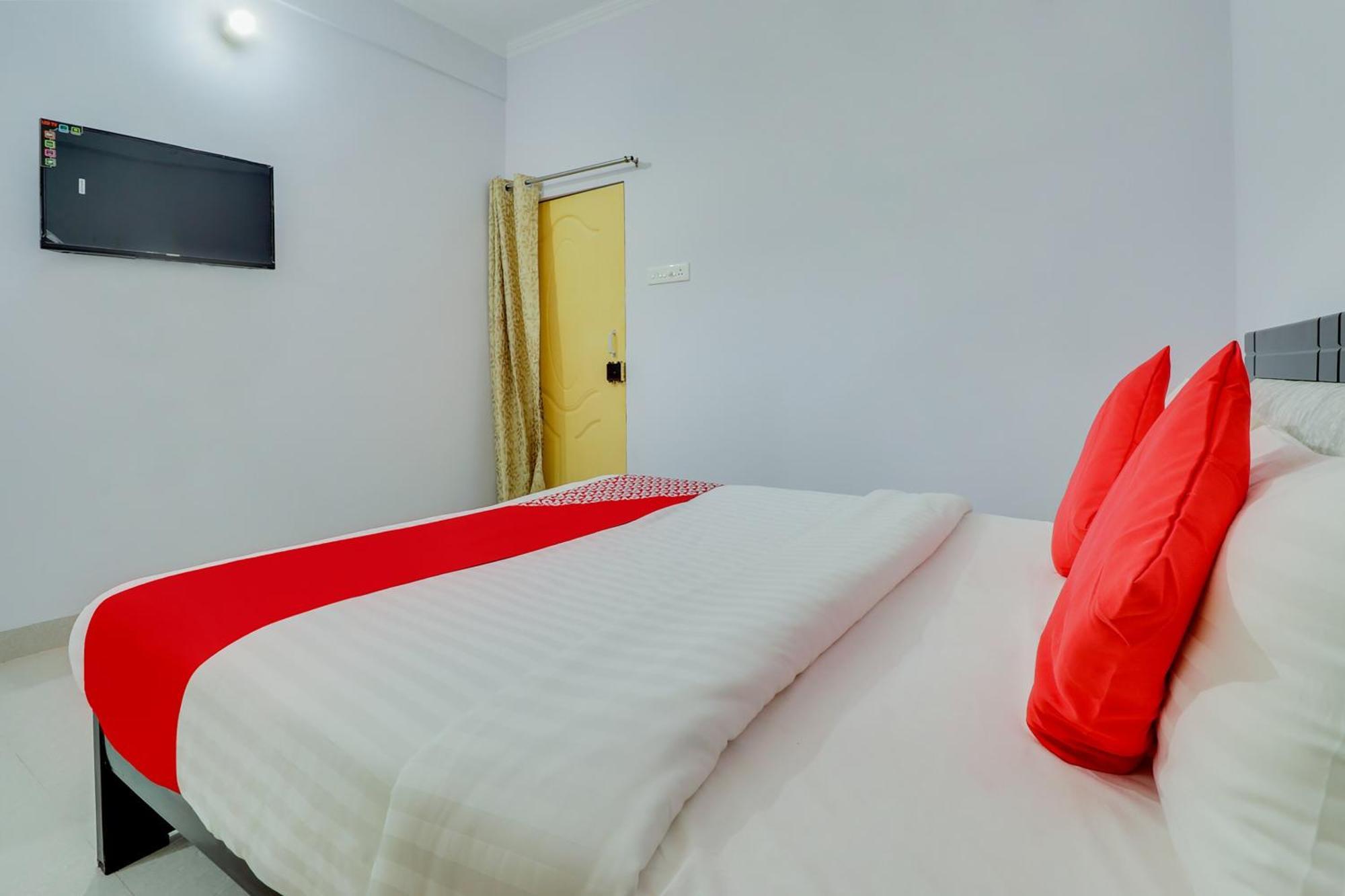 Hotel O Vgs Chinhat ภายนอก รูปภาพ