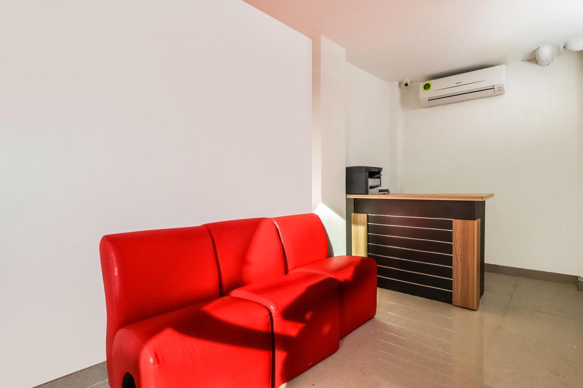 Hotel O Vgs Chinhat ภายนอก รูปภาพ