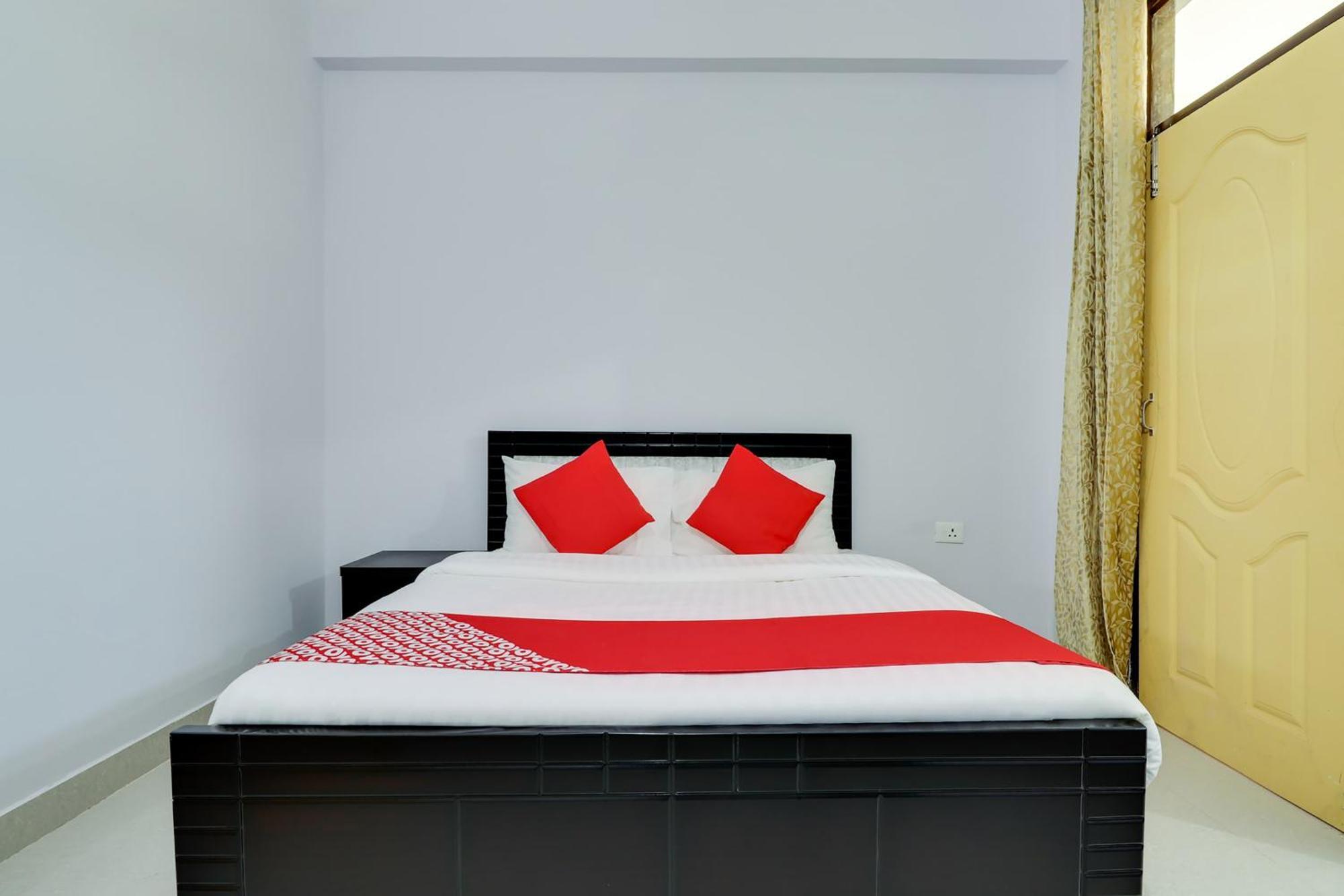 Hotel O Vgs Chinhat ภายนอก รูปภาพ