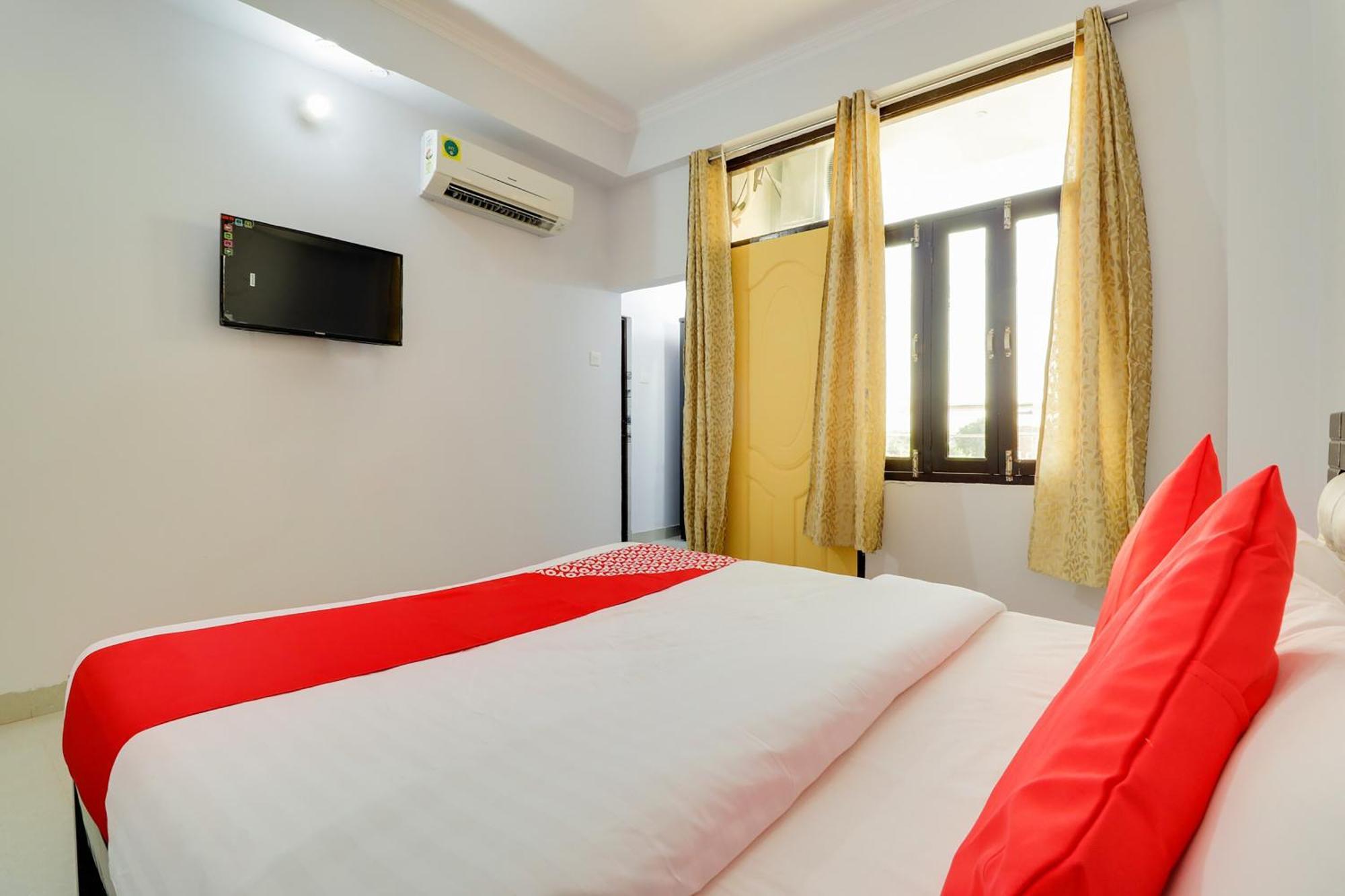 Hotel O Vgs Chinhat ภายนอก รูปภาพ